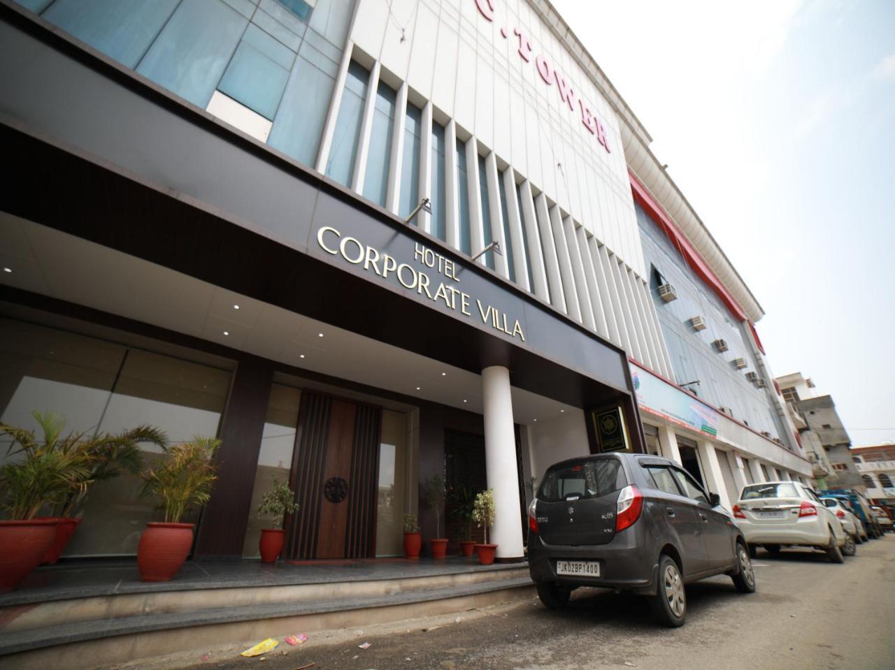 Oyo 15561 Corporate Villa Jammu Bagian luar foto